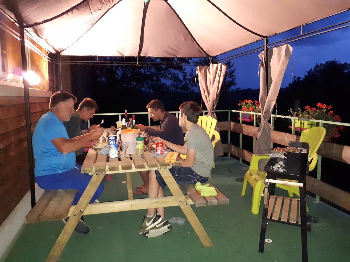 Le Grand Val Acomodação com café da manhã Lavastrie Exterior foto